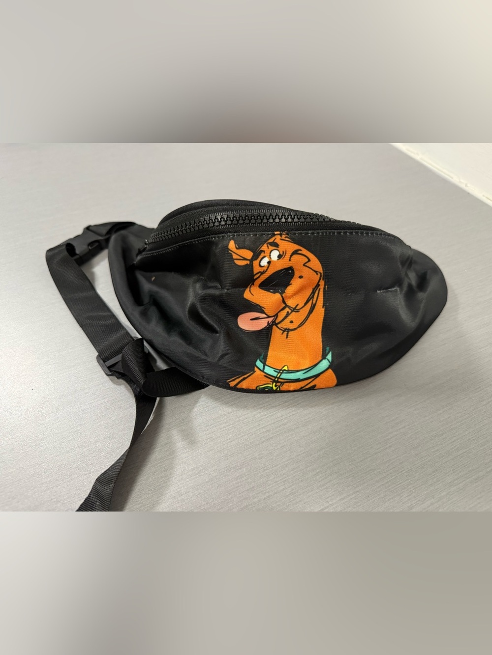 Scooby-Doo Fanny Pack Waist Bag Cartoon Adjustable Strap NWOT